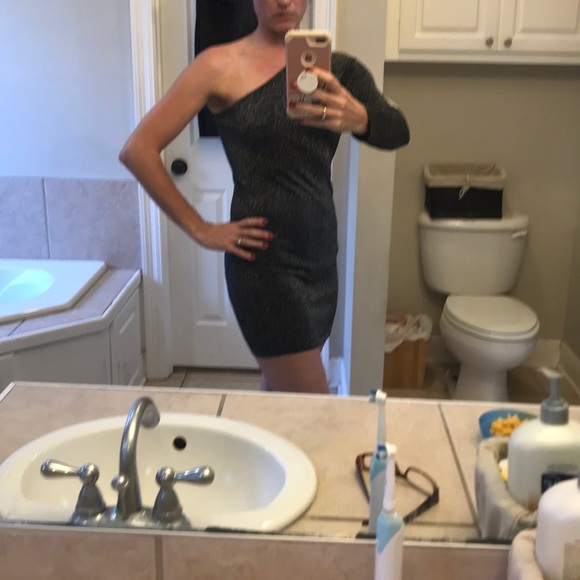 Express Holiday dress - Picture 3 of 4